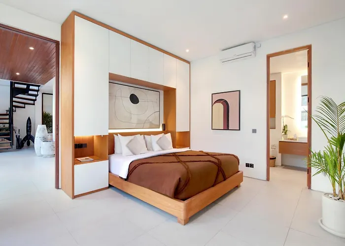 Tatil Evi Aquamarine 4 Bedroom Villa - Nelayan By Breig Canggu