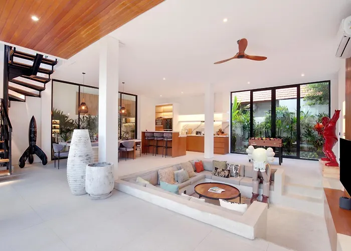 Aquamarine 4 Bedroom Villa - Nelayan By Breig *
